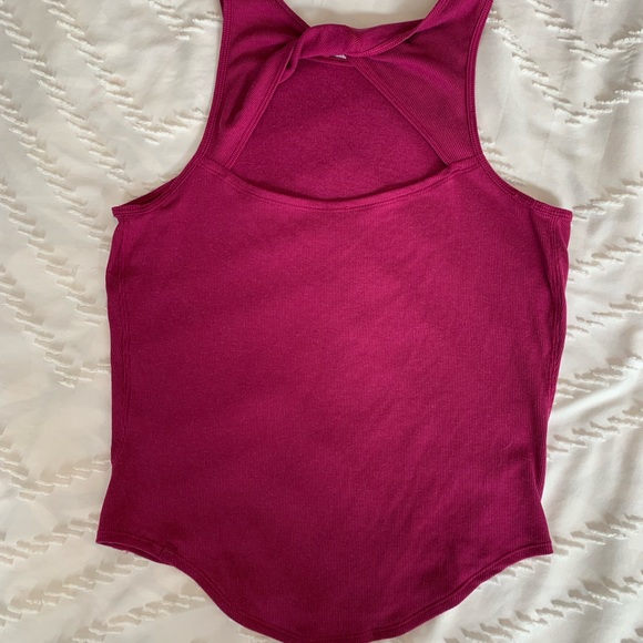 Lululemon pink tank top - Picture 3 of 3